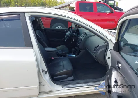 2010 Nissan Altima 3.5 Sr from USA, damaged, VIN 1N4BL2AP8AN493170